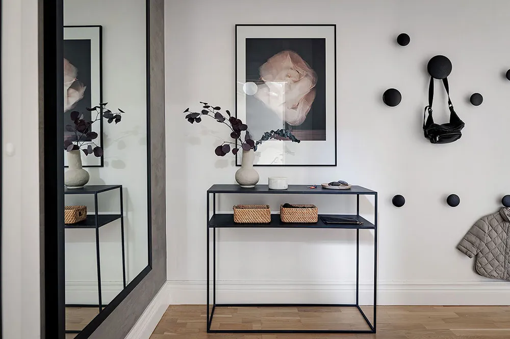 Grüne Herd und warme Akzente: verfeinertes Interior einer Wohnung in Göteborg (94 qm) - Gallery image 21