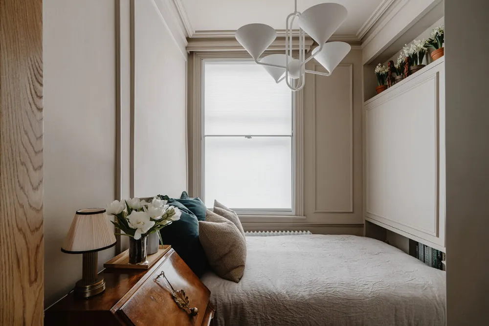 Бежевый, но не скучный: интерьер в здании 19 века в Лондоне - Gallery image 10