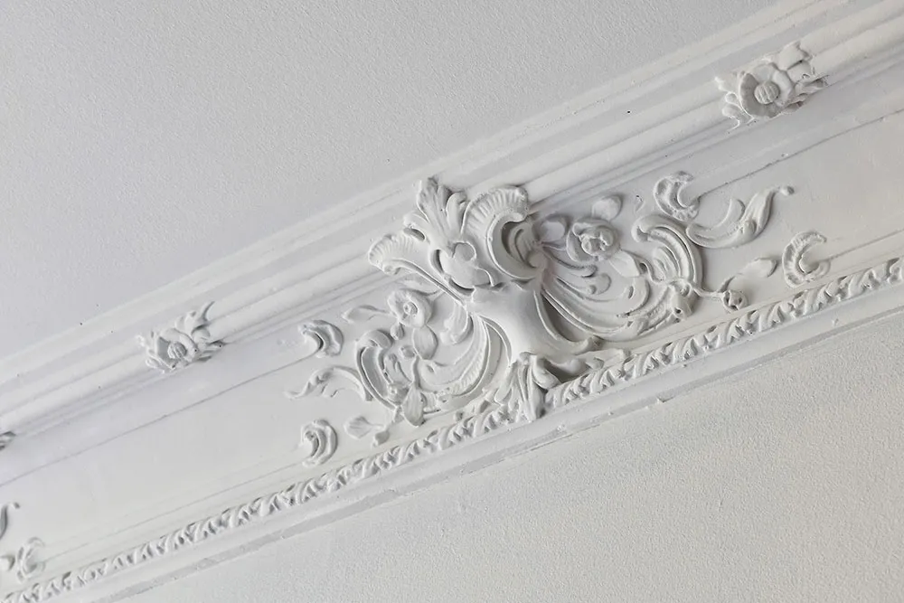 Grüne Herd und warme Akzente: verfeinertes Interior einer Wohnung in Göteborg (94 qm) - Gallery image 11