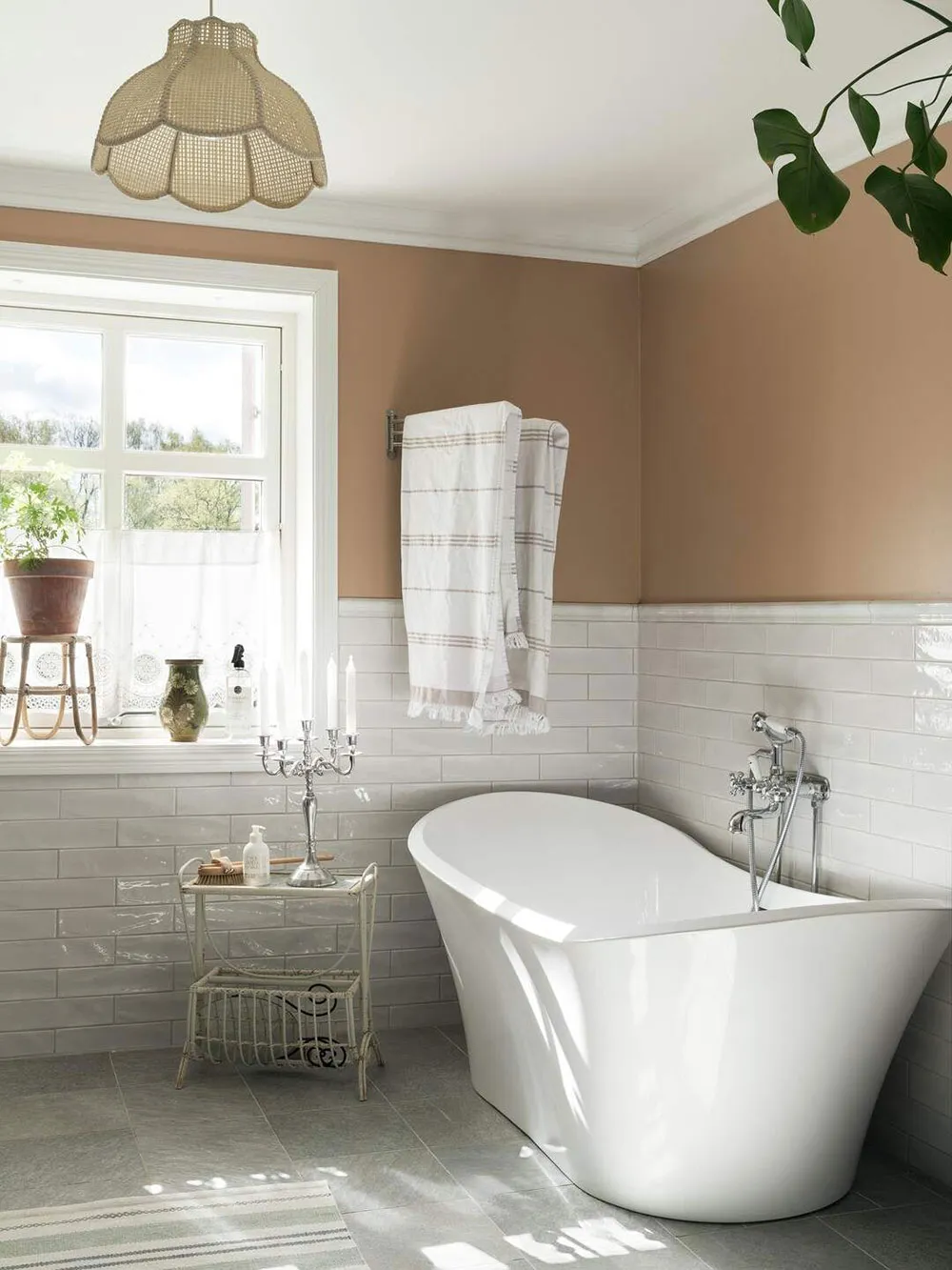 Traditional Swedish Cottage of the 19th Century with Red Facade and Countryside Interior - Gallery image 12