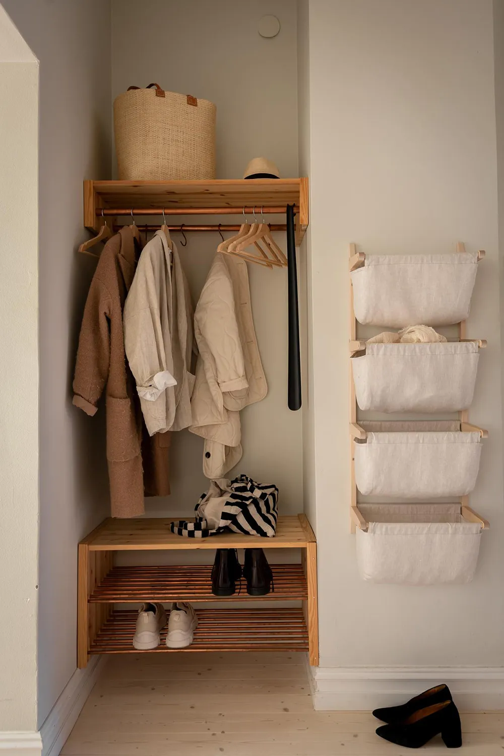 Spokojny i uютny szary-beżowy interior w Getborgu (83 m²) - Gallery image 29