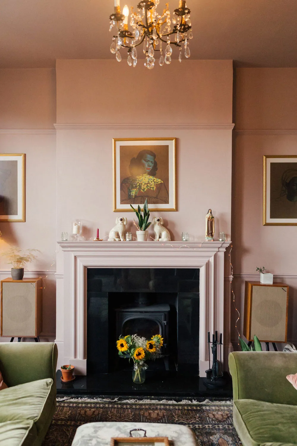 Schönes englisches Haus mit stoffrosa Wohnzimmer - Gallery image 3