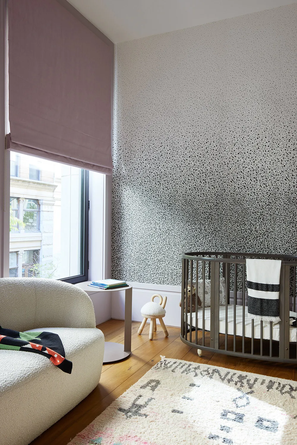 Stylish Design in Cool Tones: Apartments with Terrace in New York - Gallery image 12