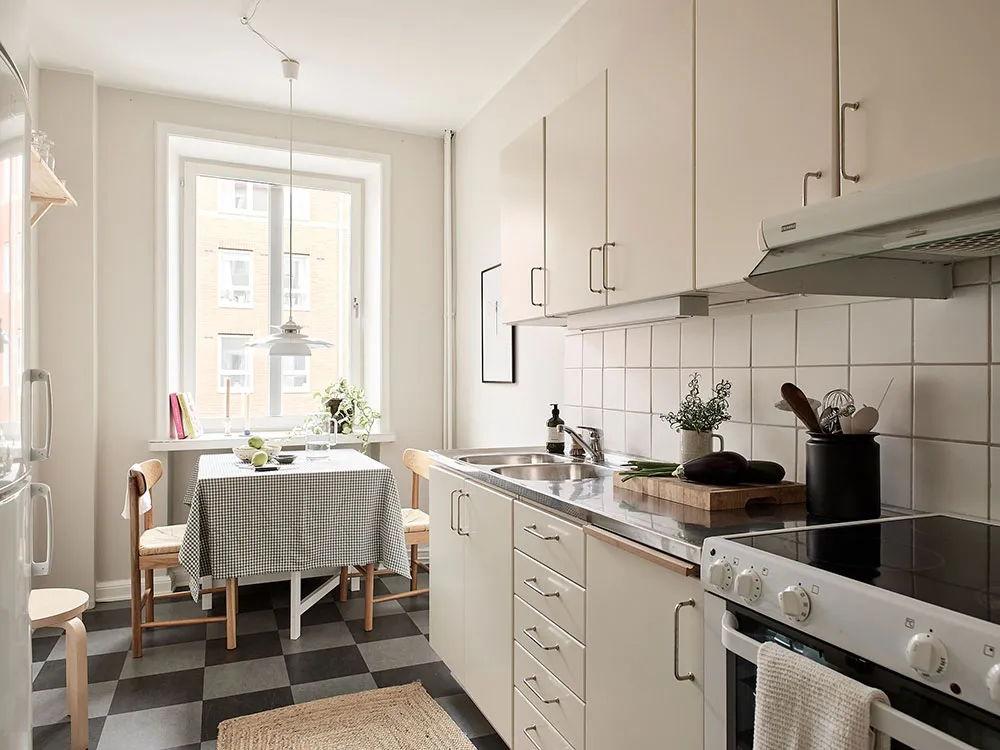 Простий і затишний монохромний інтер'єр у Швеції (59 кв. м) - Gallery image 14