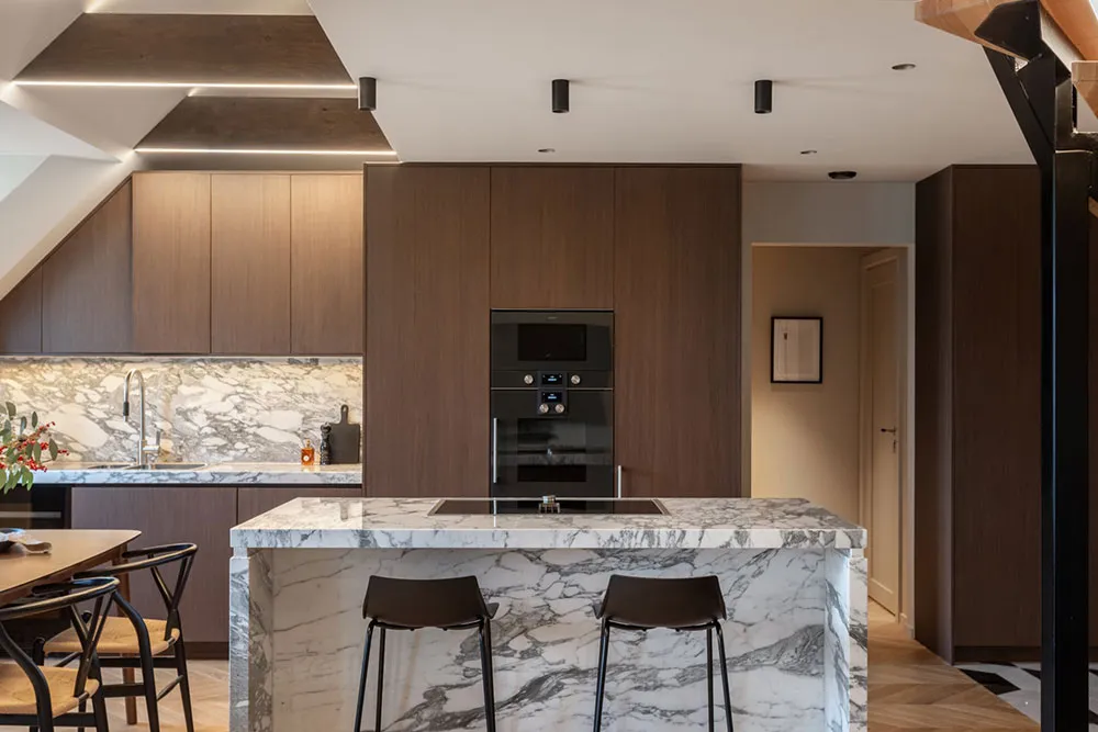 Elegancki nowoczesny design attic apartment w Stokholmii - Gallery image 11