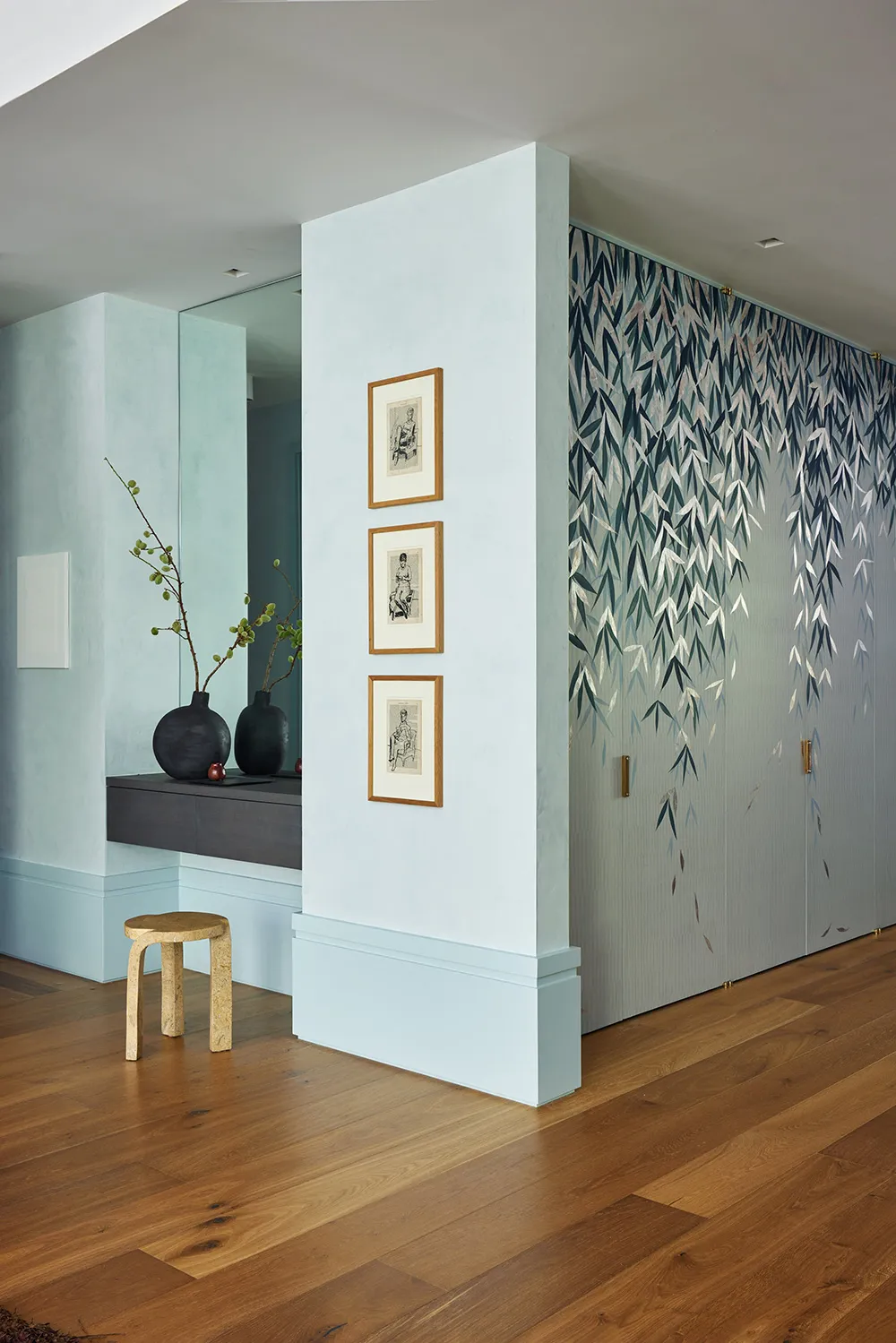 Stylish Design in Cool Tones: Apartments with Terrace in New York - Gallery image 7