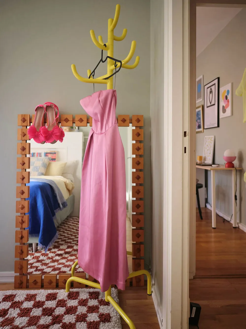 Pastel coloris joyeux dans le design d'une petite appartement scandinave (54 m²) - Gallery image 14