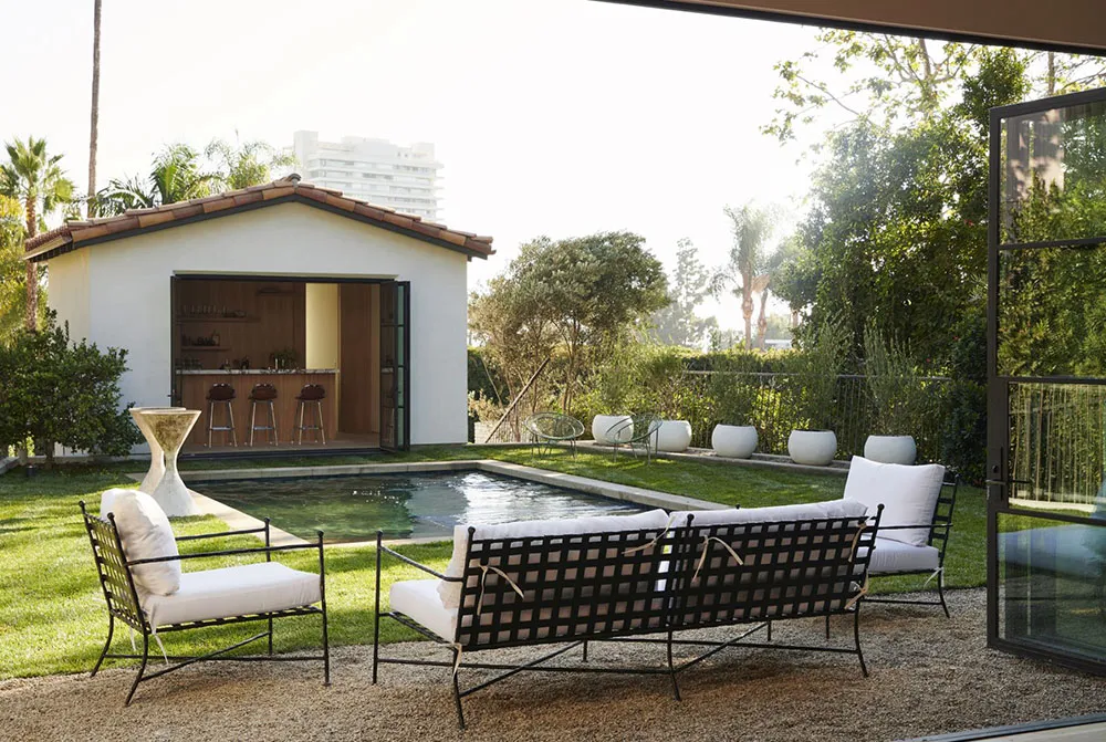 Wie eine designerische Ehepaar die 100-jährige Villa in Los Angeles wiederbeleucht - Gallery image 12