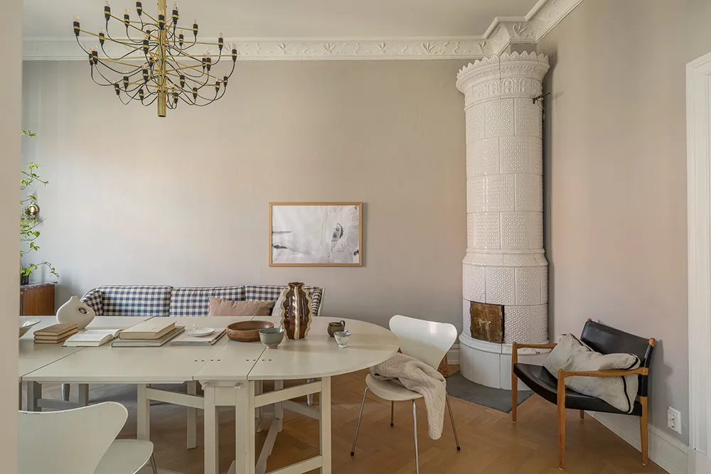 Jasny skandynawski wnętrze z skórzanympfu - Gallery image 19