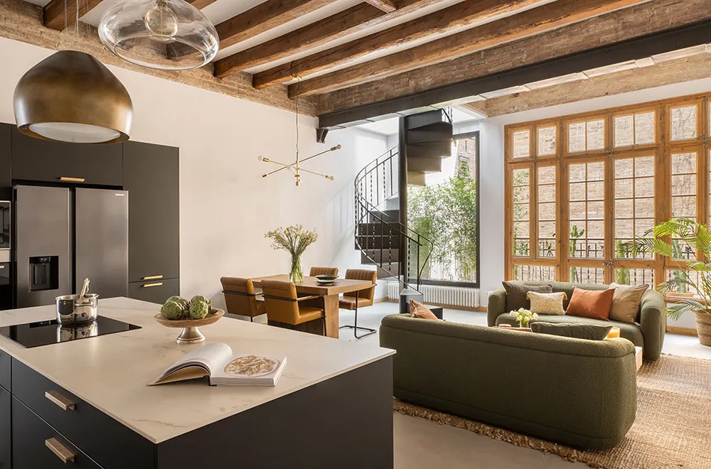 Authentic Spanish apartment in a luxurious modernist house in Barcelona - 5