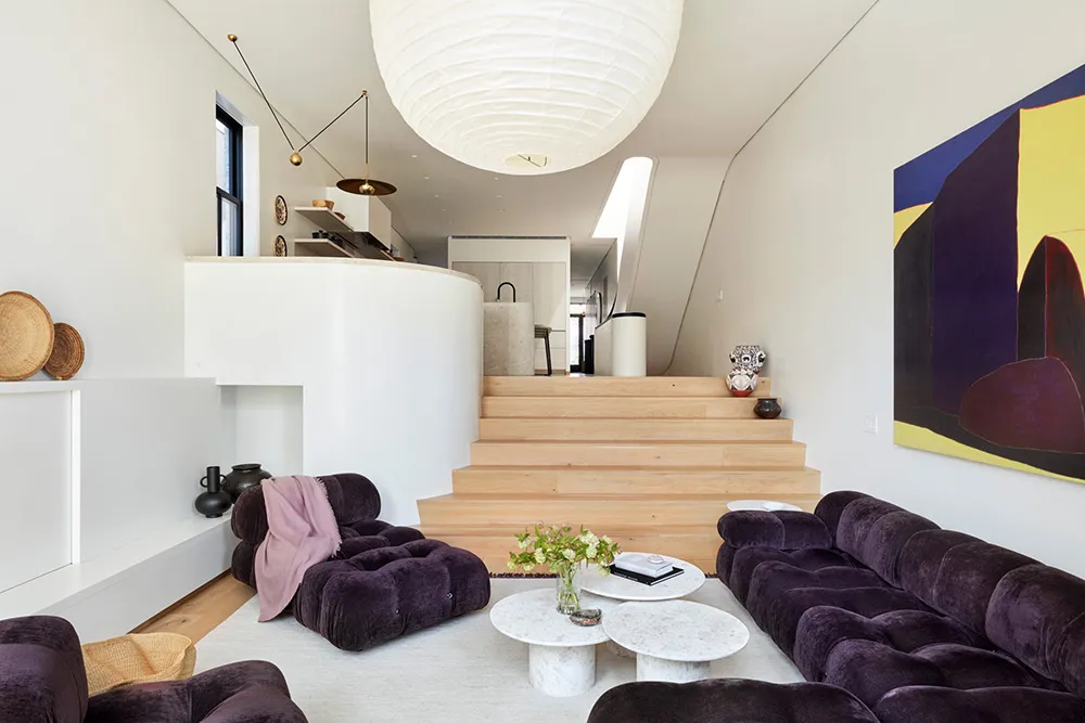 Intérieurs élégants de town-house à murs arrondis à New York - Gallery image 2