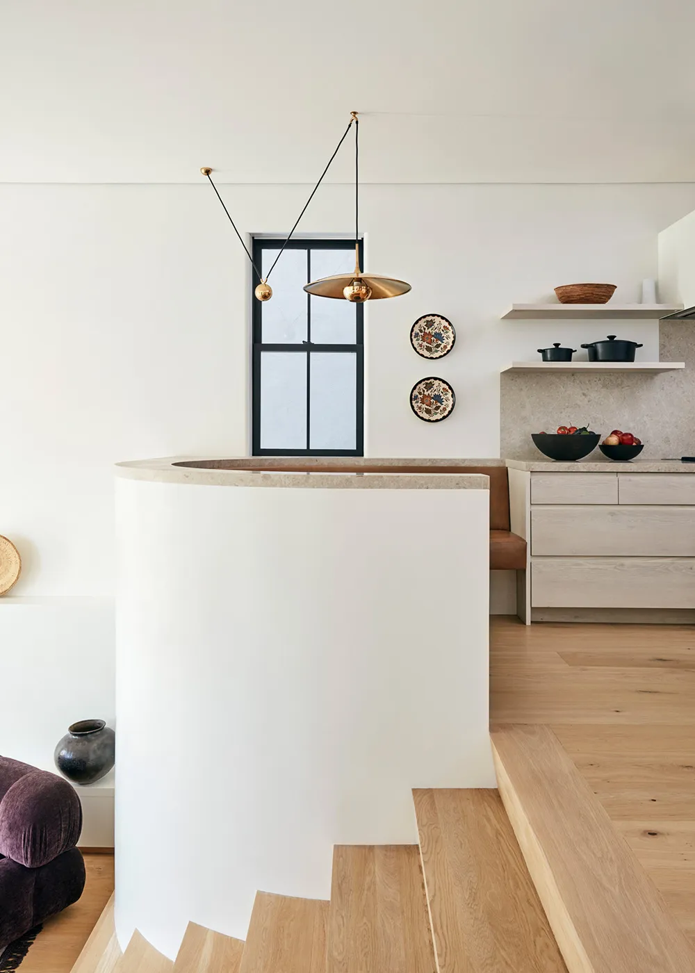 Intérieurs élégants de town-house à murs arrondis à New York - Gallery image 12