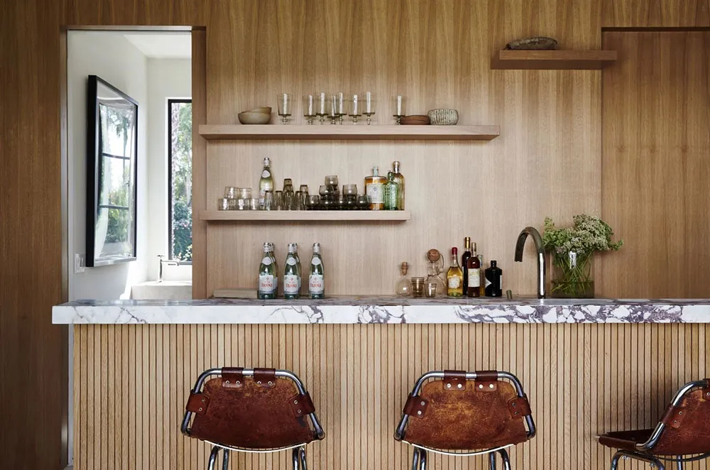 Wie eine designerische Ehepaar die 100-jährige Villa in Los Angeles wiederbeleucht - Gallery image 11