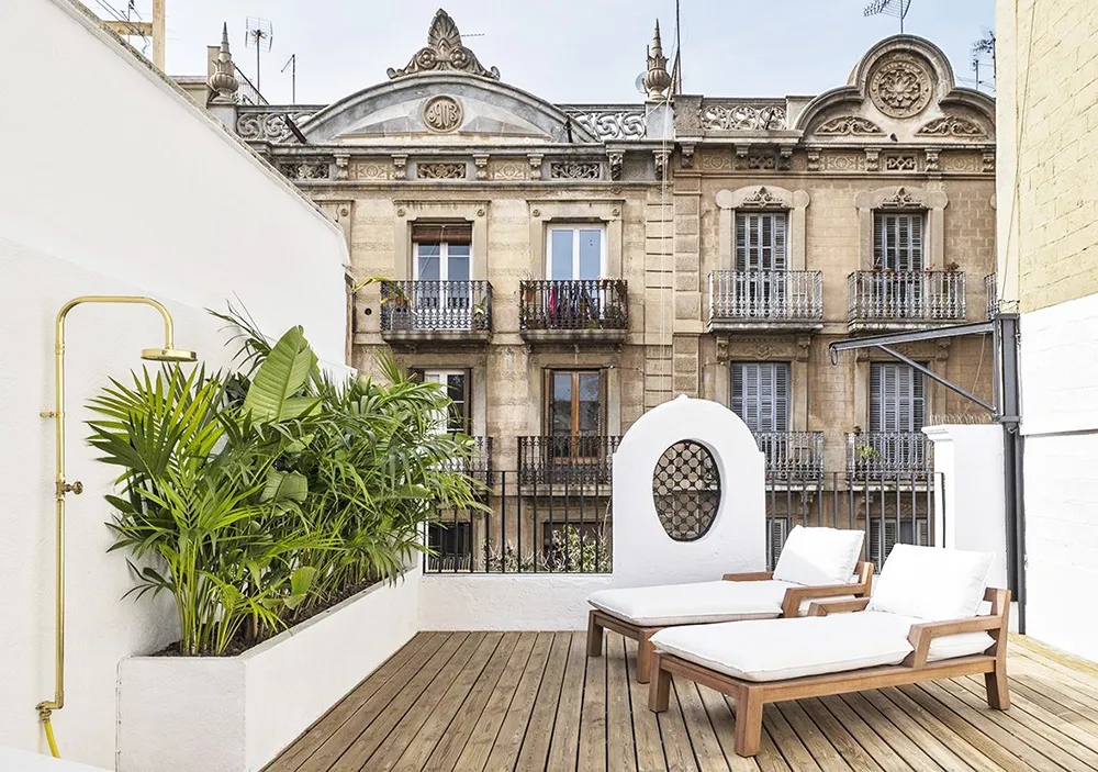 Authentic Spanish apartment in a luxurious modernist house in Barcelona - 12