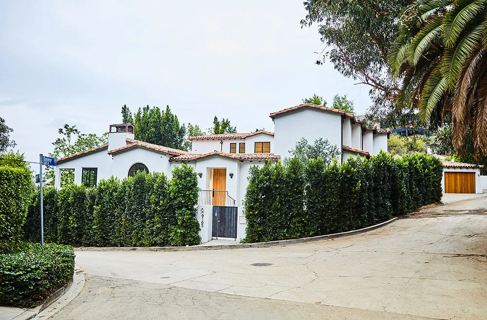 Wie eine designerische Ehepaar die 100-jährige Villa in Los Angeles wiederbeleucht - Gallery image 23