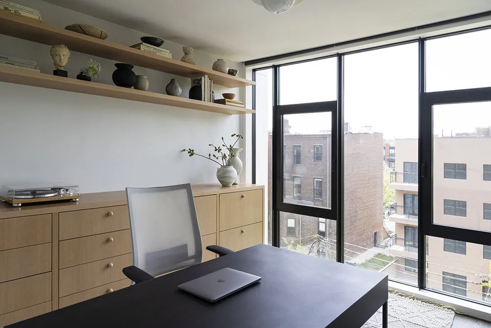 Peaceful but Stylish Modern Interior of a Townhouse in Brooklyn - Gallery image 13