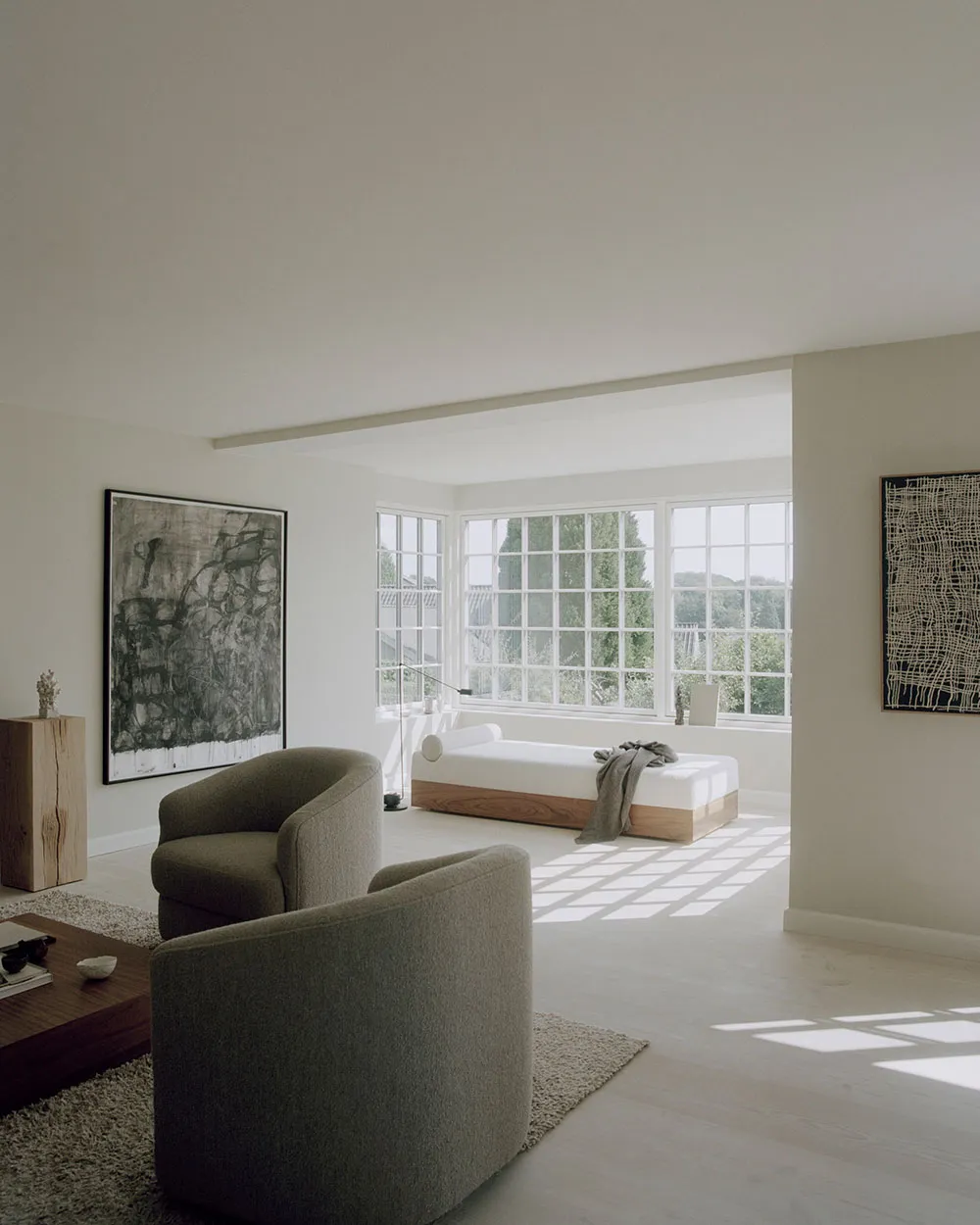 Воздушний мінімалізм у дизайні старої кам'яної вілли в Данії - Gallery image 2