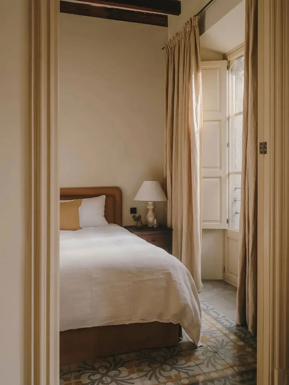 Esthétique rénovation d'une maison de ville ancienne à Majorque - Gallery image 22