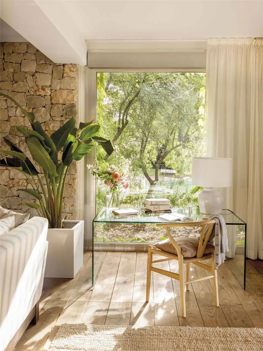 Beautiful Stone Cottage with Glass Walls in Spain, Nestled in Greenery - Gallery image 4