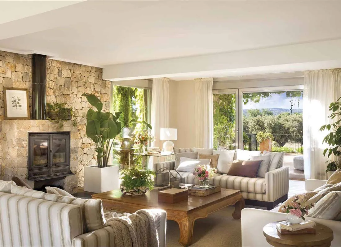 Beautiful Stone Cottage with Glass Walls in Spain, Nestled in Greenery - Gallery image 3