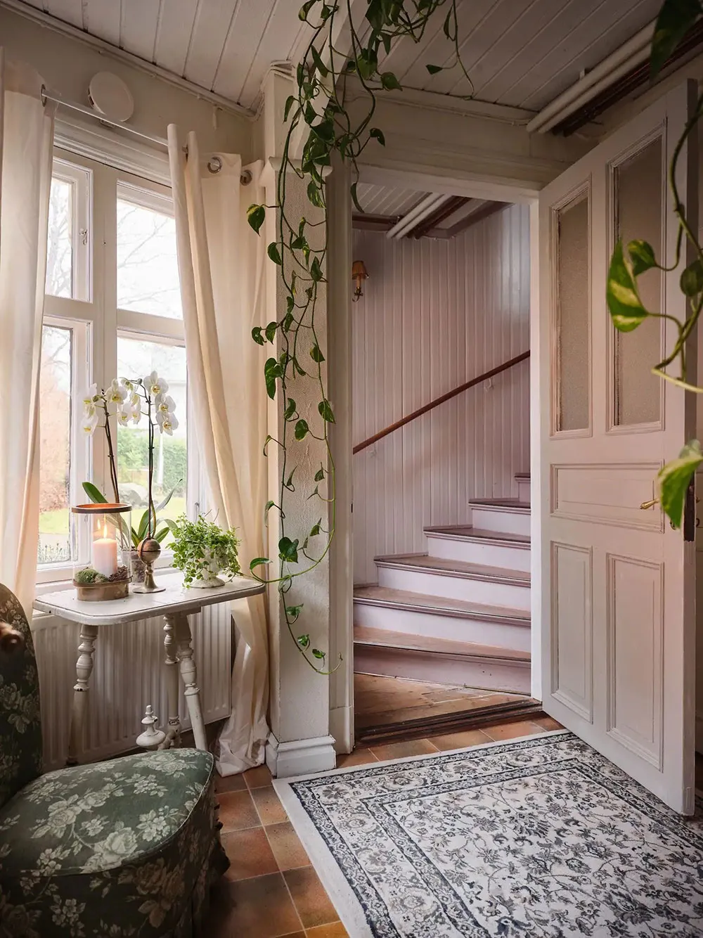 Ungewöhnliche alte Villa mit Türmen in Schweden - Gallery image 6