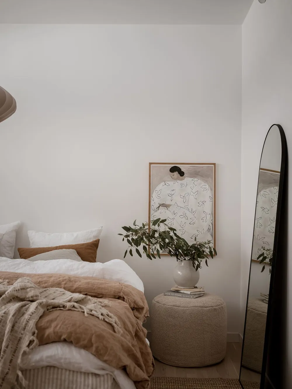 Decoración beige suave en un apartamento escandinavo pequeño (52 m²) - Gallery image 11