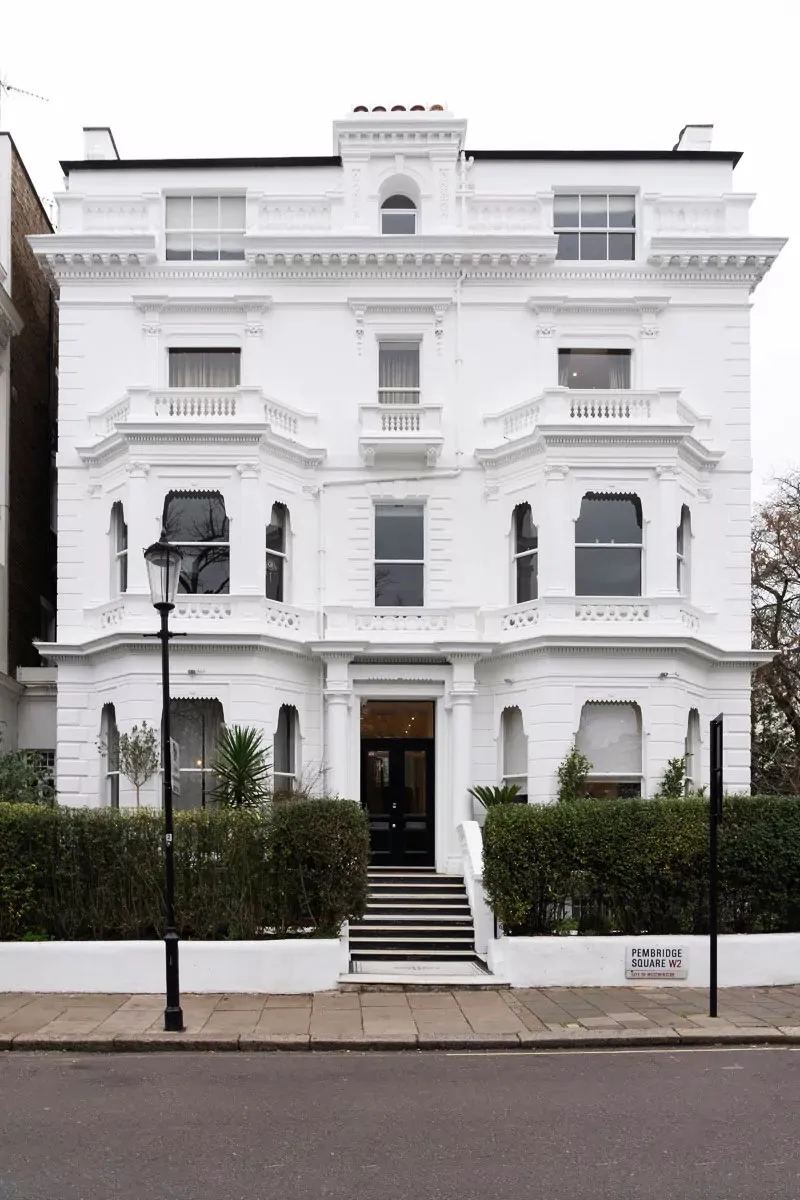 Effets de contraste et détails vintage : une belle maison à Londres - Gallery image 1