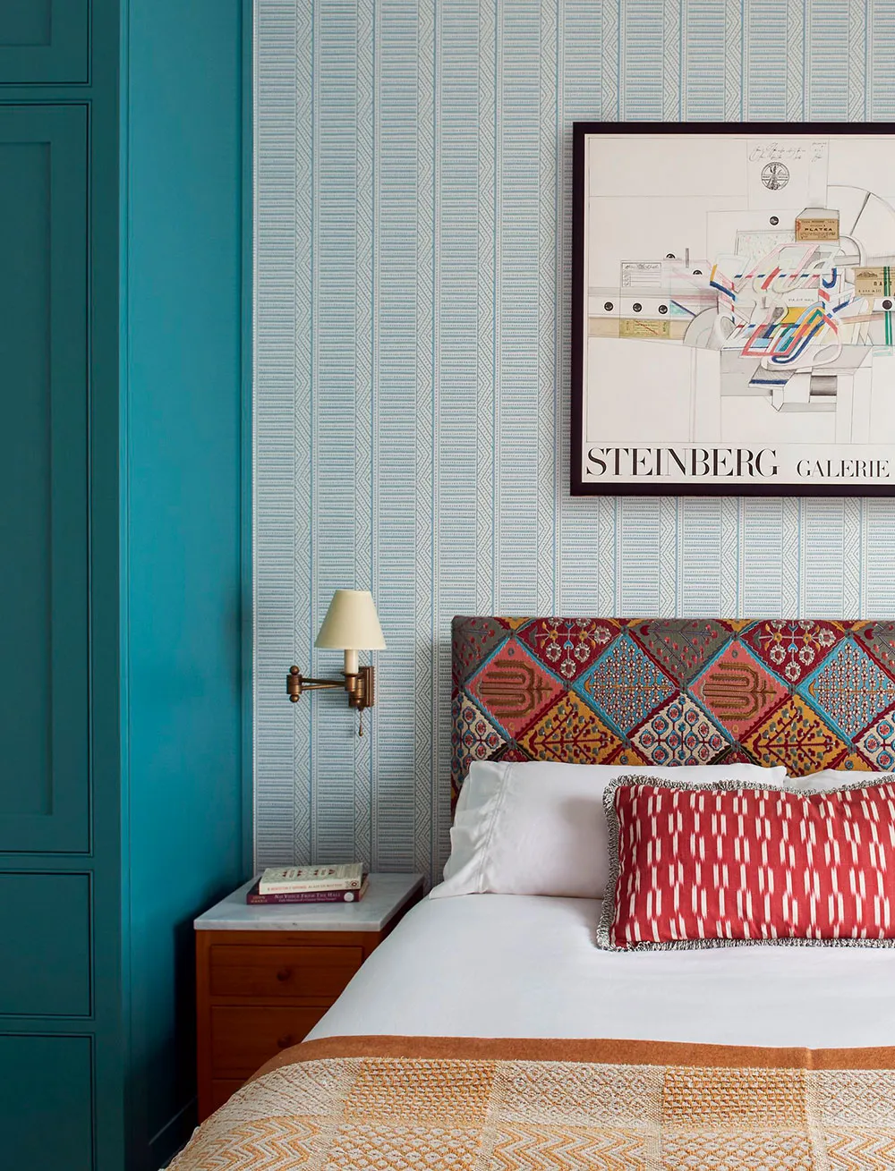 Colorful House in London Inspired by Paddington Movies - Gallery image 19