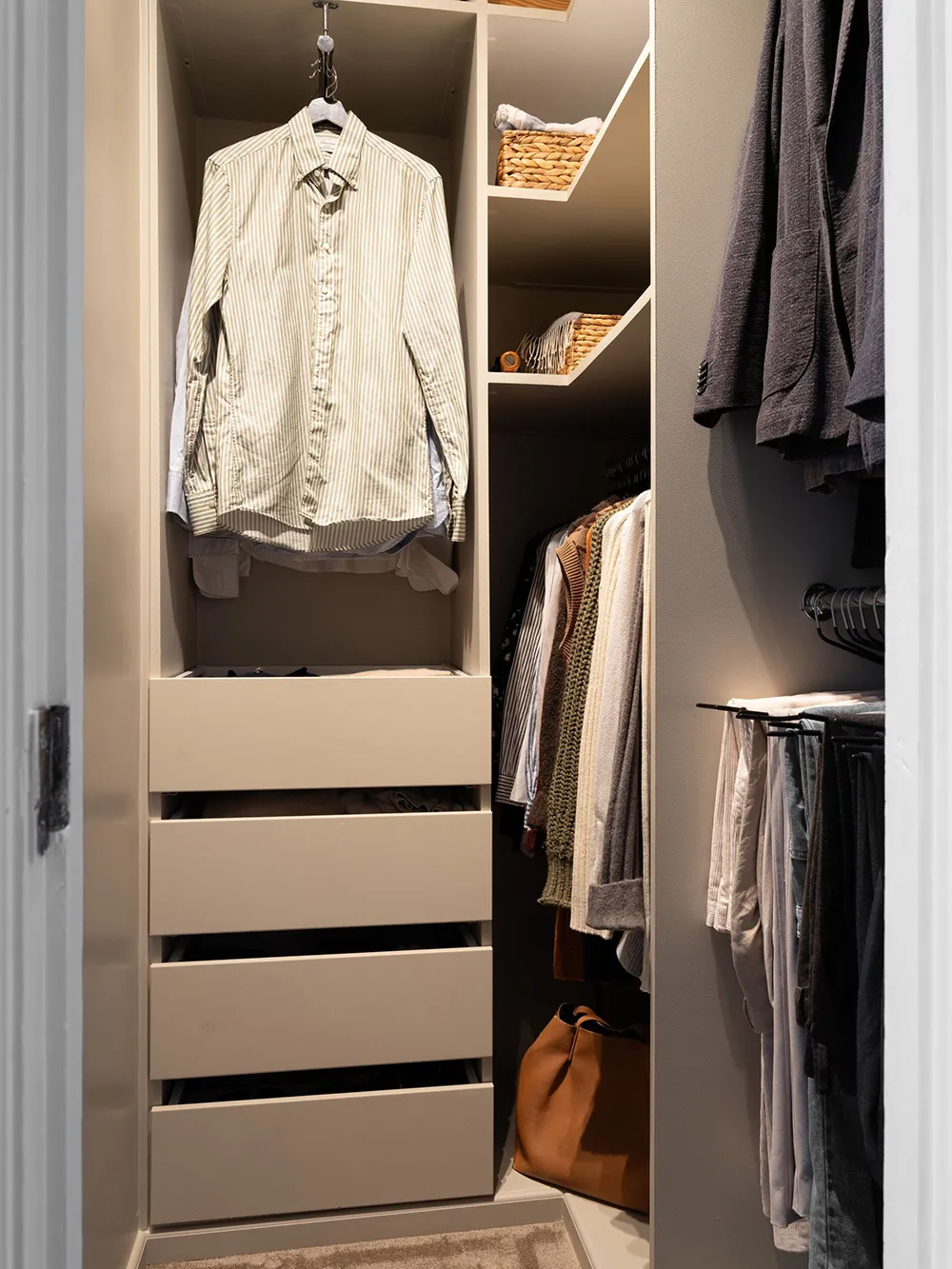 Спальня за стеклом и виды на залив: небольшая квартира в Стокгольме (36 кв. м) - Gallery image 23