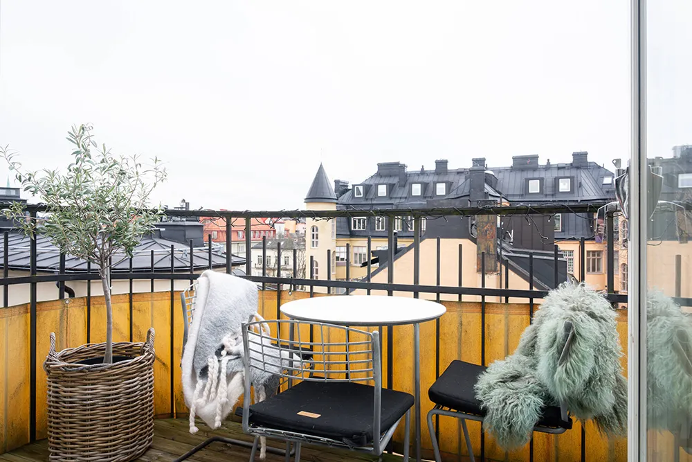 Une magnifique appartement scandinave dans un grenier - Gallery image 3