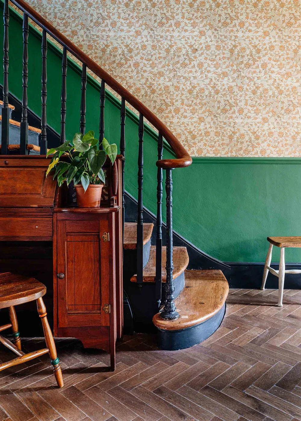 Schöne Farbpalette im Design eines victorianischen Hauses in London - Gallery image 6