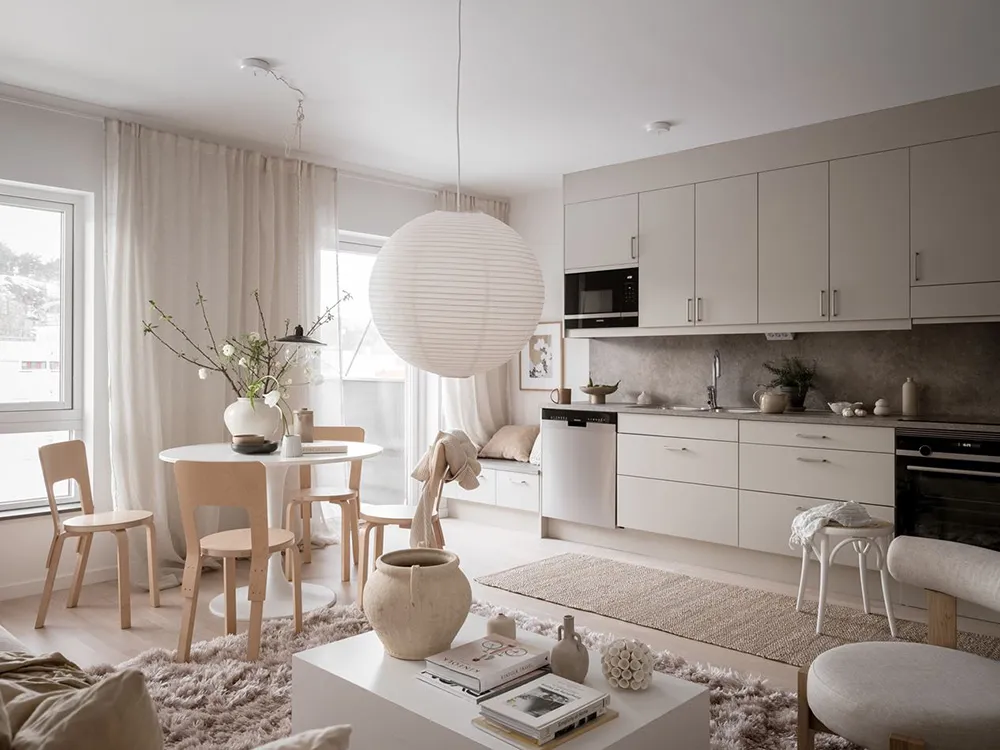 Decoración beige suave en un apartamento escandinavo pequeño (52 m²) - Gallery image 7