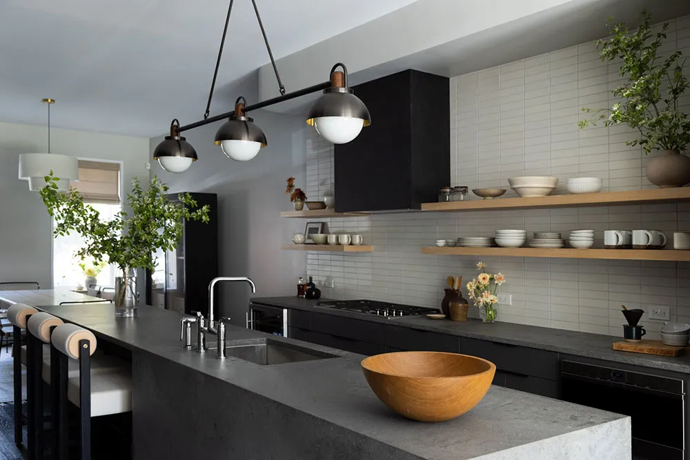 Peaceful but Stylish Modern Interior of a Townhouse in Brooklyn - Gallery image 5