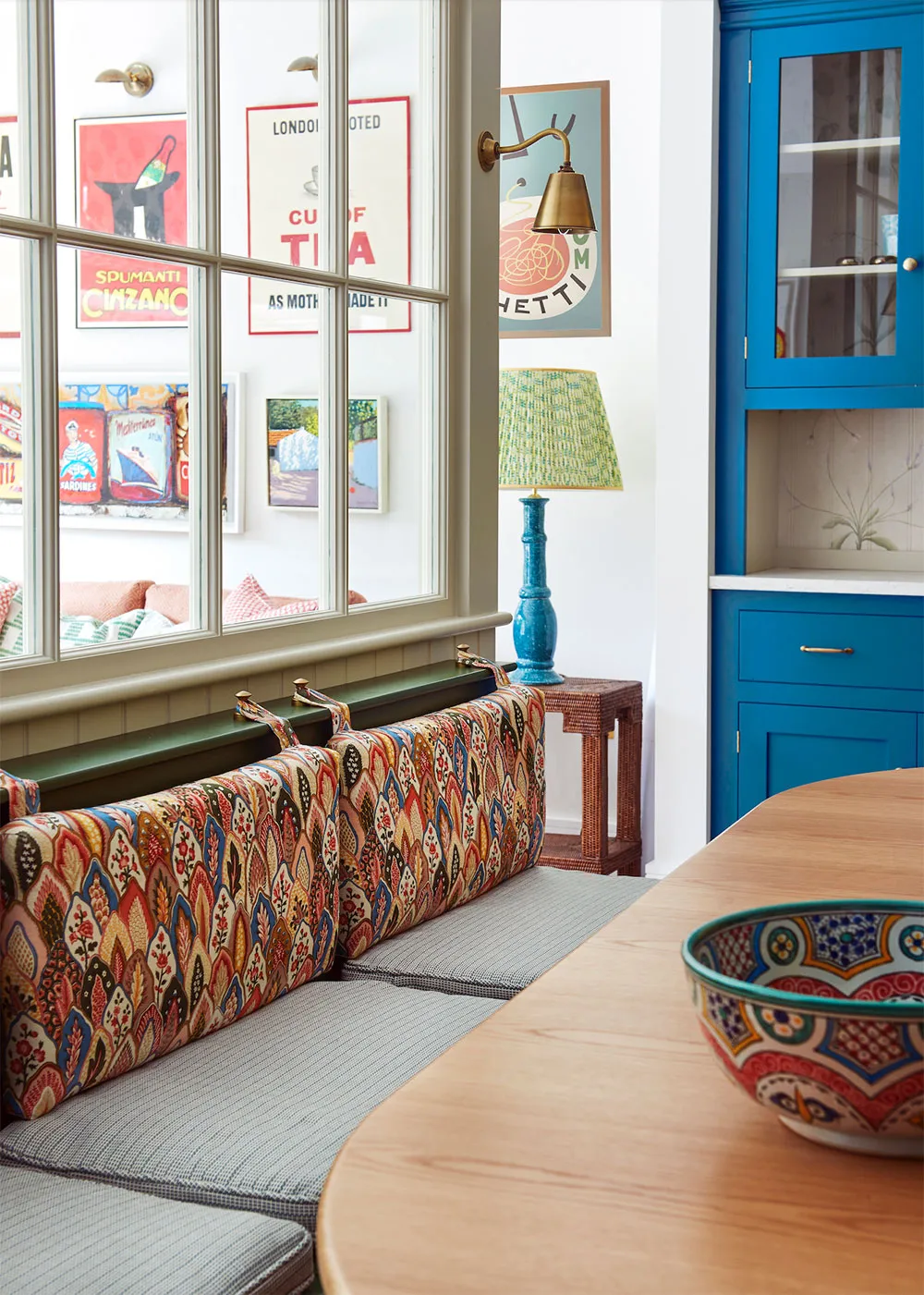 Colorful House in London Inspired by Paddington Movies - Gallery image 7