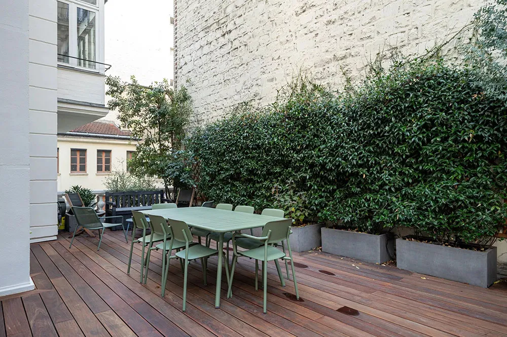 Inspirationnelles appartements avec terrasse verte à Paris - Gallery image 28