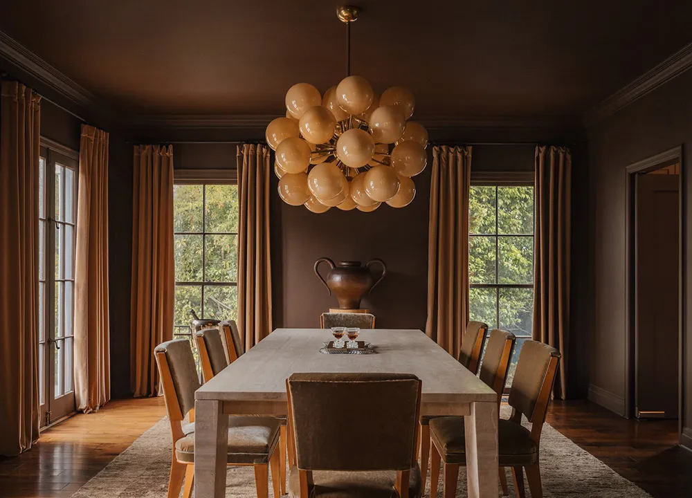 Intimité douce et belles peintures murales : maison à Los Angeles - Gallery image 3