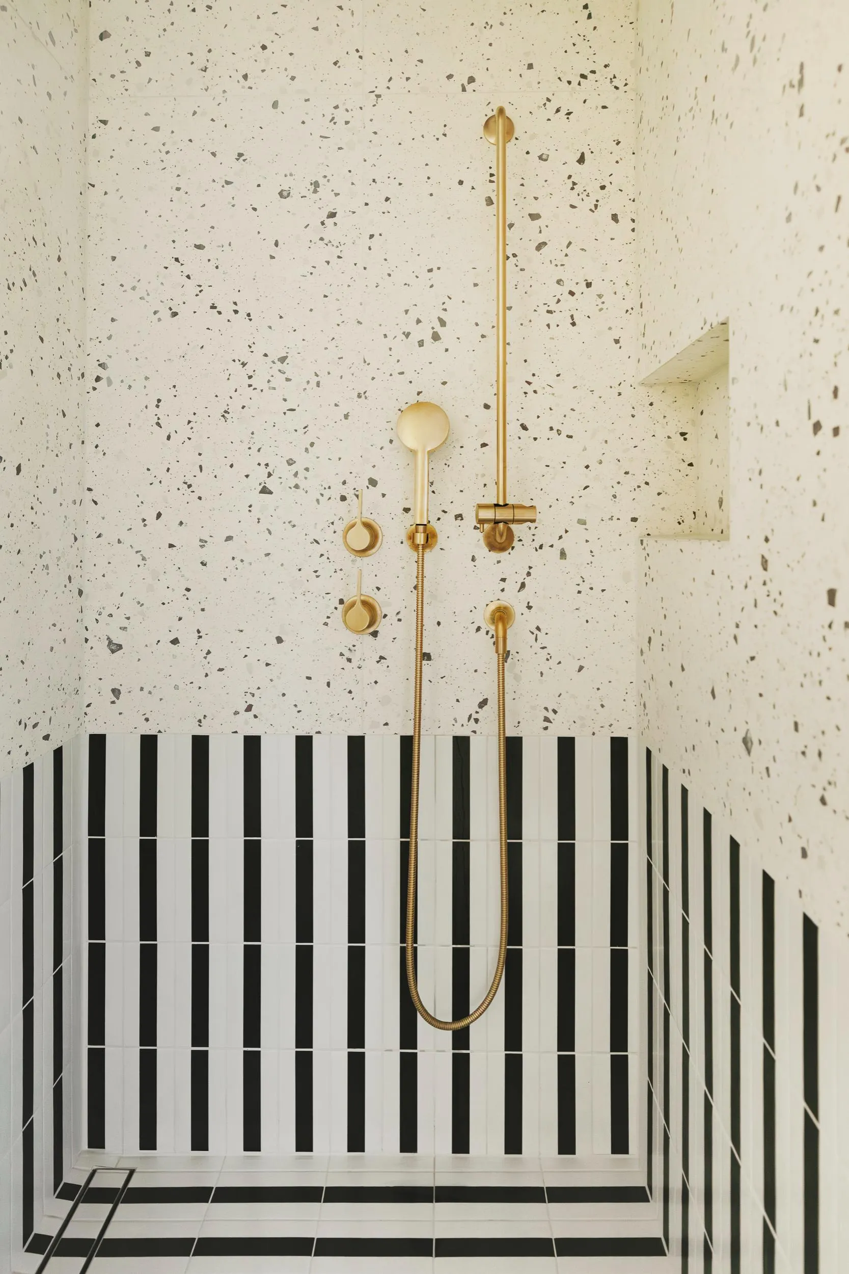 Оттенки зелёного и нотки ар-деко: вилла в тихом районе Берлина - Gallery image 12