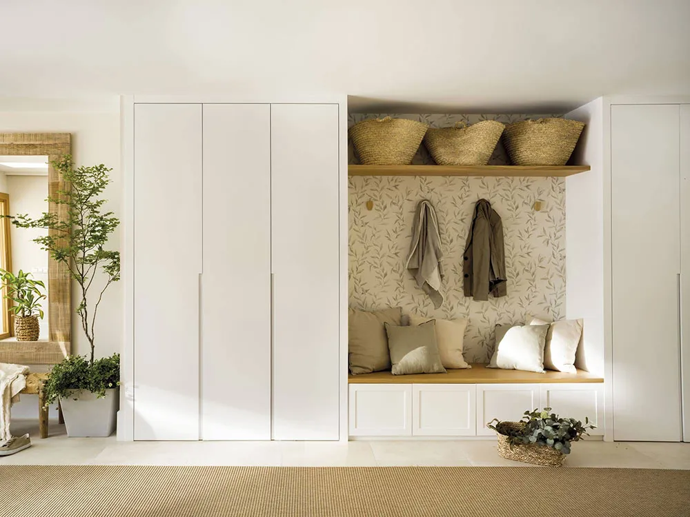 Interior luminoso y natural de una casa acogedora en España - Gallery image 13