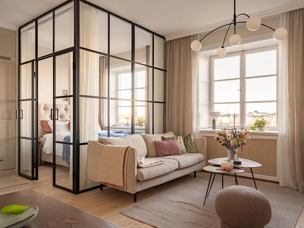 Спальня за стеклом и виды на залив: небольшая квартира в Стокгольме (36 кв. м) - Gallery image 3