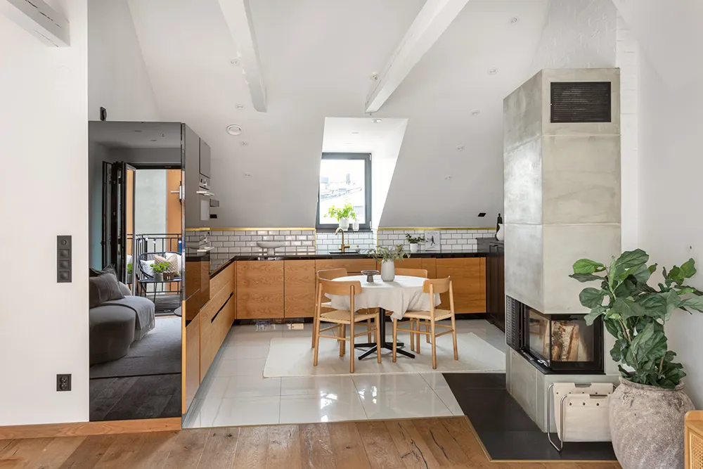 Шведська мансарда зі світлими інтер'єрами та модним декором (74 кв. м) - Gallery image 12