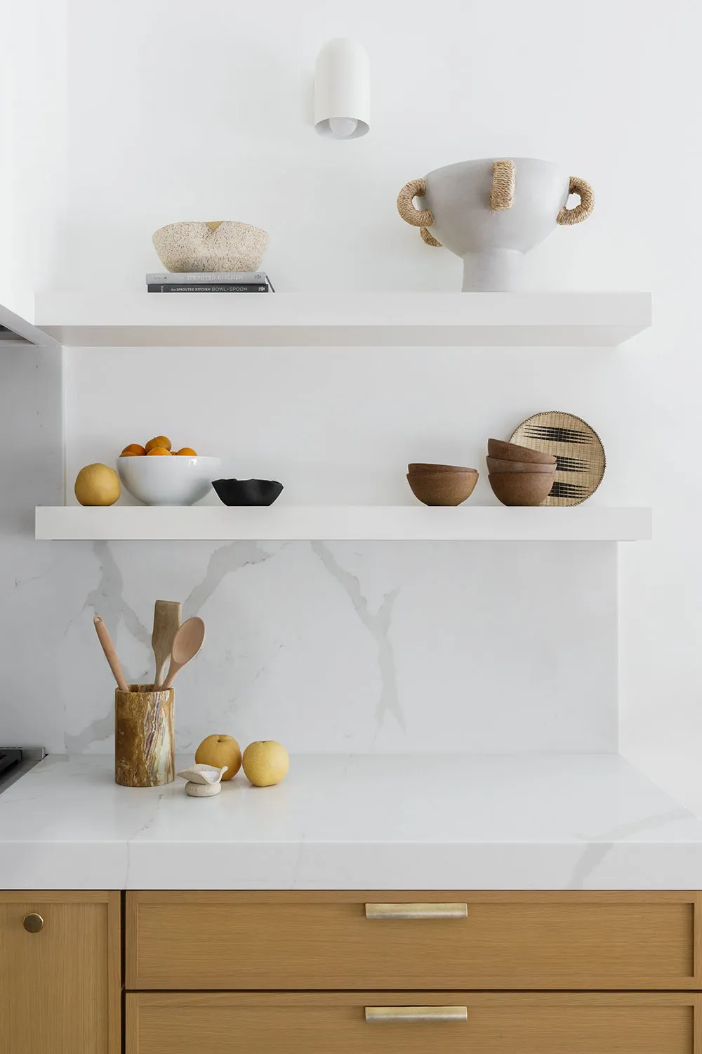 Diseño moderno cálido de una casa luminosa en San Diego - Gallery image 5