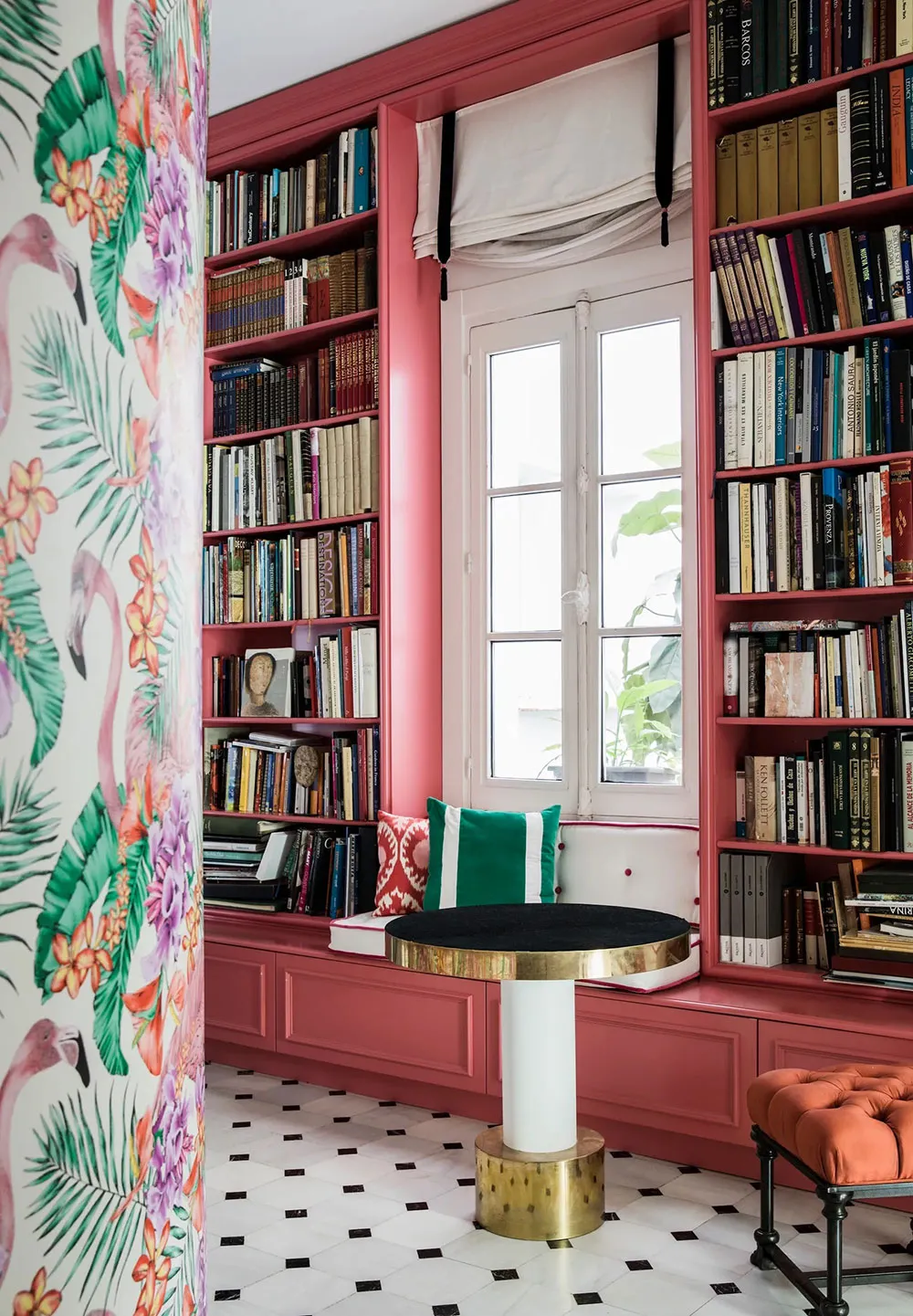 Bright Design with Abundant Eclectic Decor in Madrid - Gallery image 4