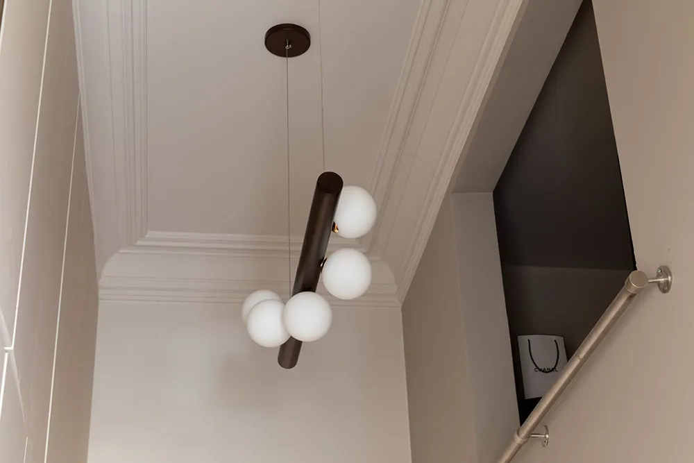 Petite appartement en tons beiges avec intérieurs élégants (33 m²) - Gallery image 14