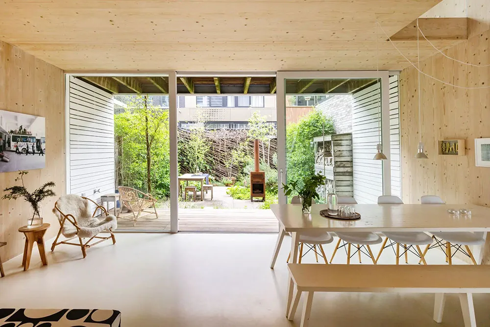 Calor de madera natural en el diseño de un townhouse moderno en Ámsterdam - Gallery image 6