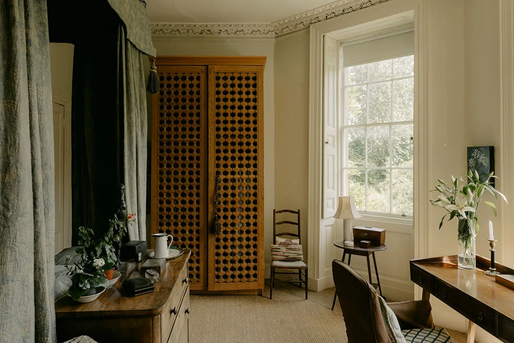 Niesamowite wnętrza starożytnego domu w stylu barok w Anglii - Gallery image 24