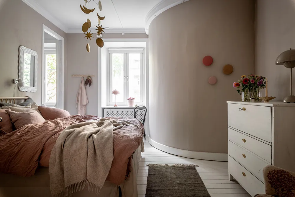 Пісочні тони, цегляна стіна та обоями: квартира в Гетеборзі (91 кв. м) - Gallery image 27