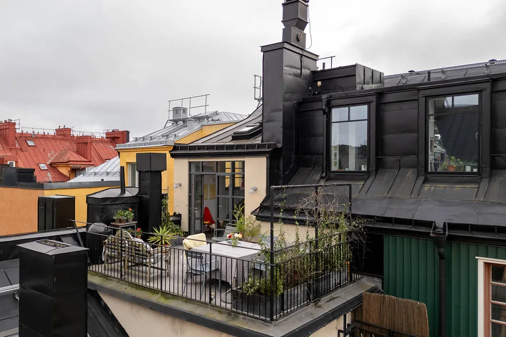 Lively Interior of a Spacious Loft with Terrace in Stockholm - Gallery image 1