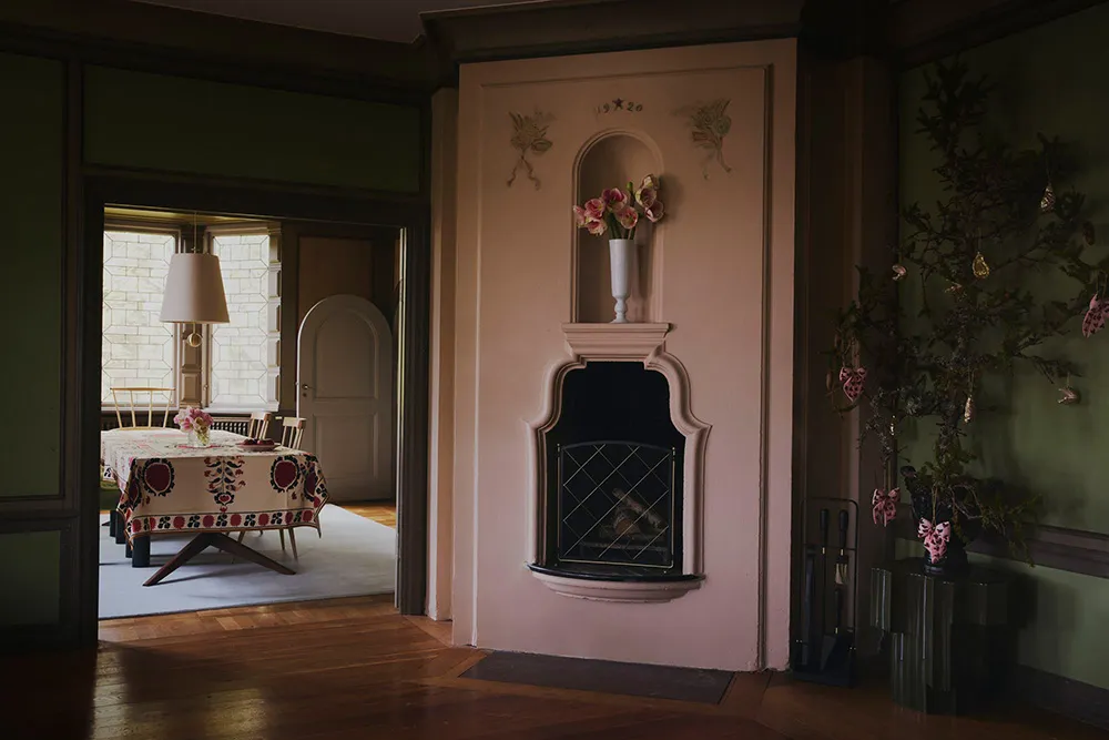 Motifs traditionnels et détails mode : une belle Noël chez Artilleriet - Gallery image 2