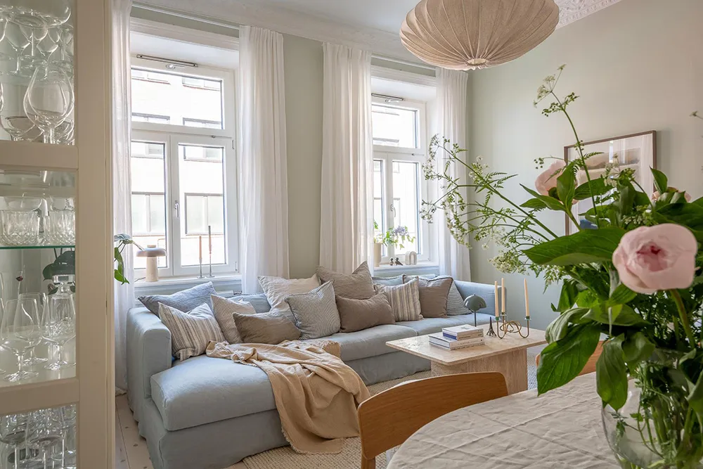 Couleurs pastel légères dans le design d'une agréable appartement scandinave (72 m²) - Gallery image 1