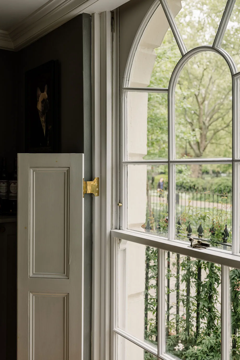 Atmosferyczne wnętrza wyśmieniałego domu georgiaskiego w Londynie - Gallery image 9